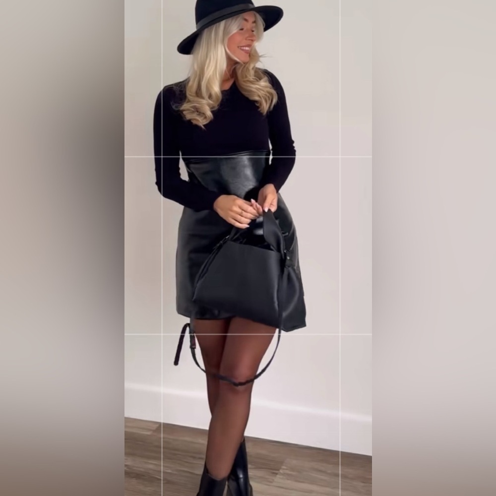 NWT ZARA faux leather DRESS SIZE S
🚨FIRM PRICE NO DISCOUNT - Picture 9 of 9